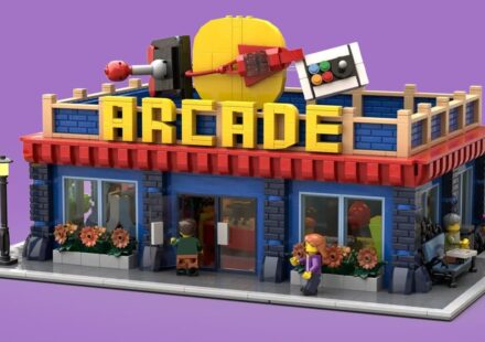 LEGO Arcade Set Brings Classic Gaming Charm