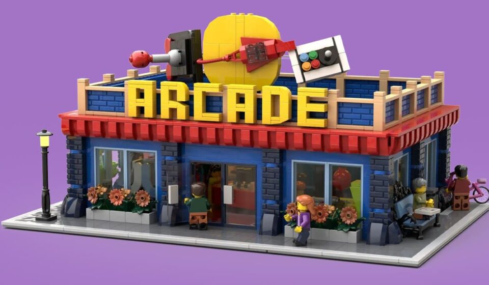 LEGO Arcade Set Brings Classic Gaming Charm